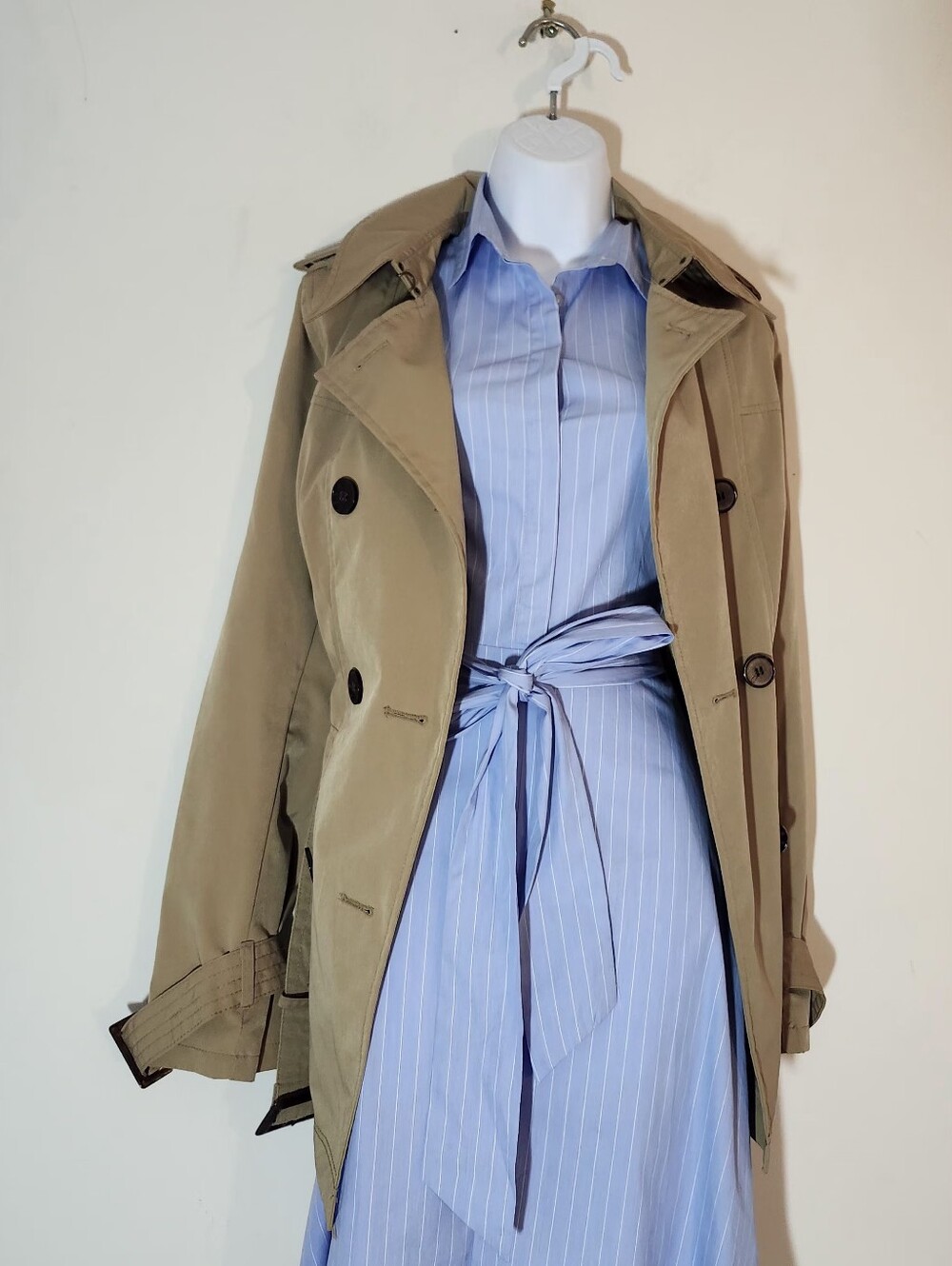 Ann Taylor Factory Sleeveless Pinstripe Midi Shirtdress with Belt Size: 8 Color: - Picture 12 of 16